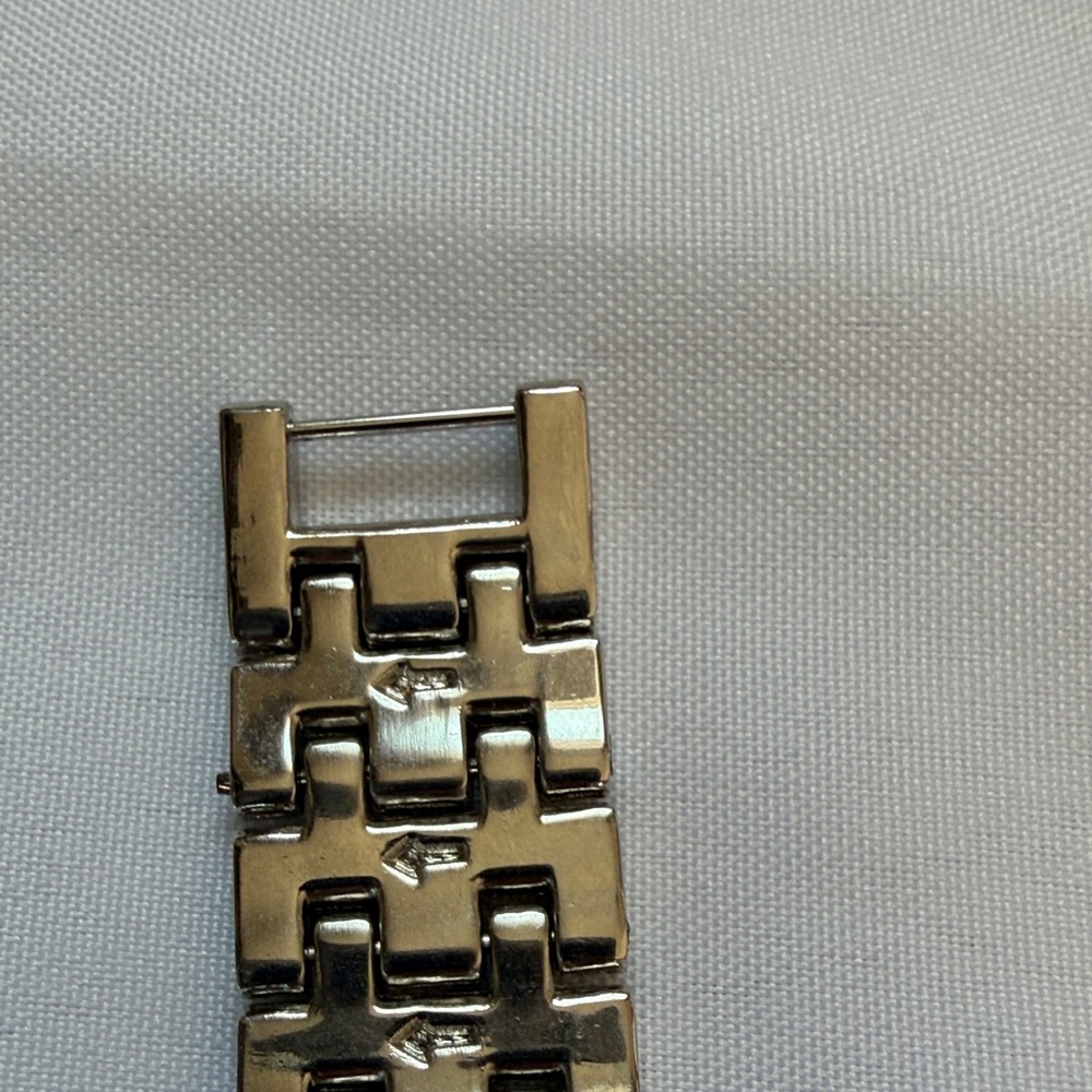 Ellen Tracy Silver Watch with Crystal Detailing - Picture 6 of 7